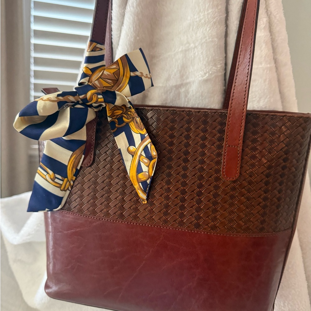 Vintage rare Brahmin leather tote shoulder bag with twilly
